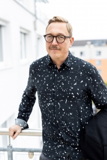 Prof. Felix Thomas ist neue GF bei der Schwitzke Marken- und Design-Agentur - Foto: Frank Schoepgens / Schwitzke